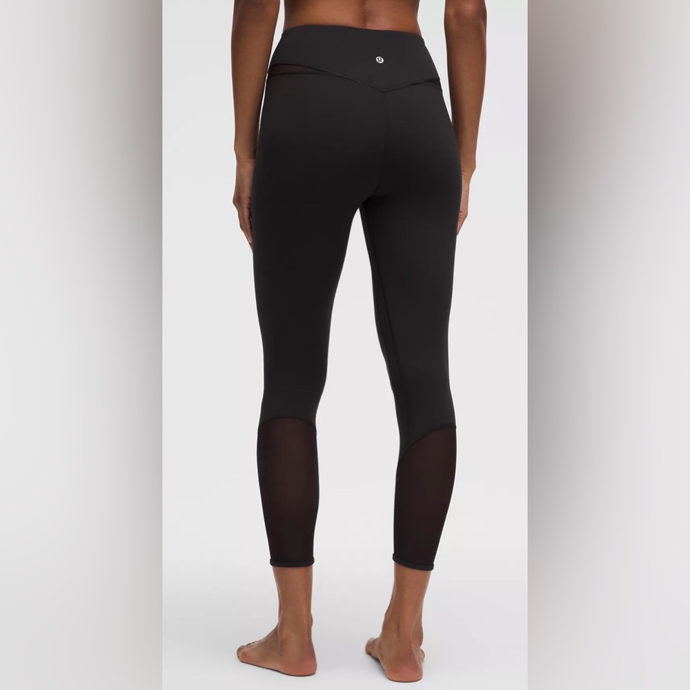 NWOT Lululemon Mesh-Panelled Nulu High-Rise Yoga Crops 23"